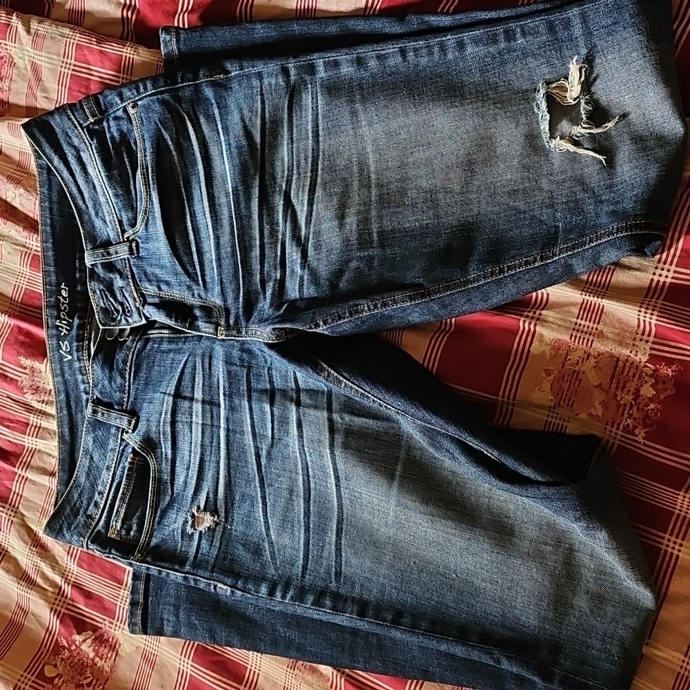 Dark Wash VS Hipster Jeans